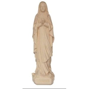 Maria Lourdes.  Håndskåret tre. 14 cm